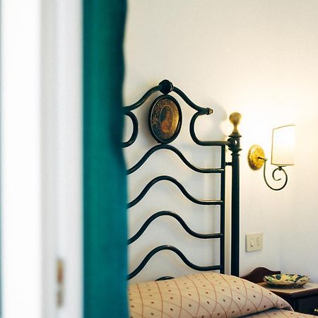 Villino Eleonora Bed & Breakfast Parghelia Bagian luar foto