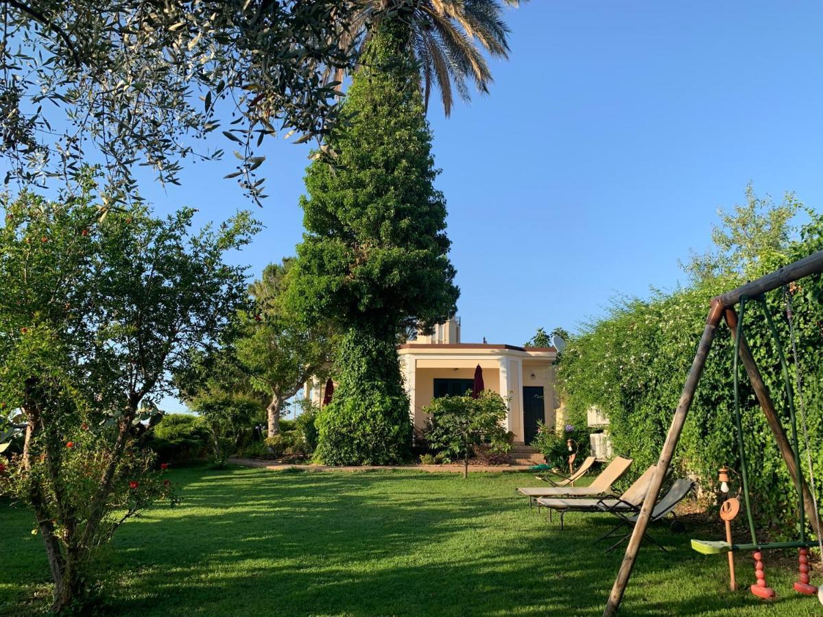 Villino Eleonora Bed & Breakfast Parghelia Bagian luar foto