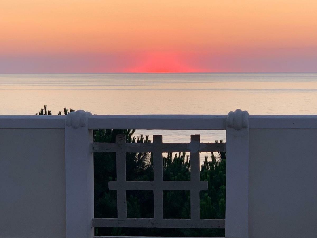 Villino Eleonora Bed & Breakfast Parghelia Bagian luar foto